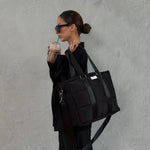Cargar imagen en el visor de la galería, Corporate Tote Bag Negra

